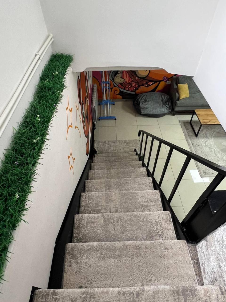 Место Встречи "Guest House Meeting Place" Bişkek Dış mekan fotoğraf